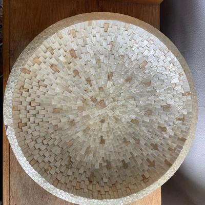 Round Mosaic Mother-of-Pearl Decorative Bowl