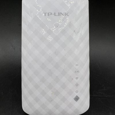 TP-LINK 5G 2.4G AC750 Wi-Fi Range Extender Model RE200