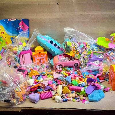MASSIVE Polly Pocket Mega Collection - YEARS OF POLLY