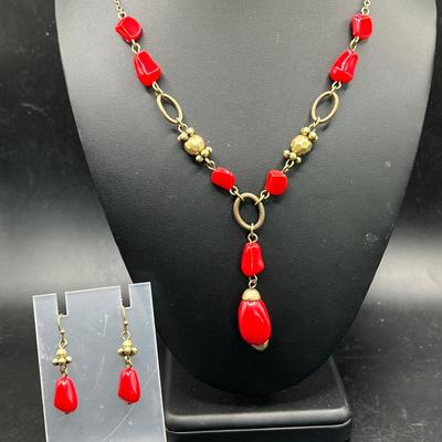 Vintage Avon NRT Boho Red Lariat Necklace & Matching Earrings