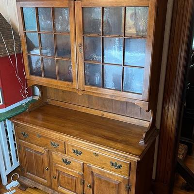 1950s-1960s Cushman Colonial Two Piece Hutch