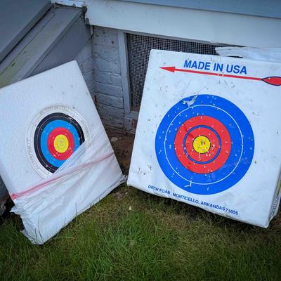 (2) Archery Targets