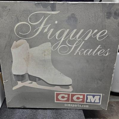 Champion Deluxe Figure Skates 