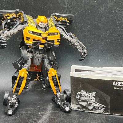(3) Transformers with Instructions — featuring Cyberfire Bumblebee
