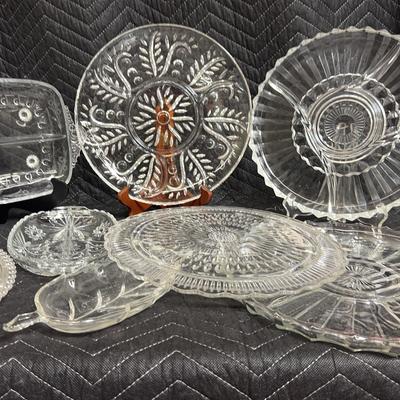 Vintage Serving Plates (8 Pcs)