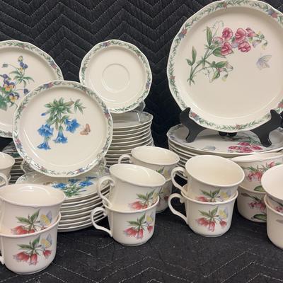 Noritake Gala Cuisine Conservatory China Set 