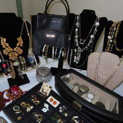 Sale Photo Thumbnail #52