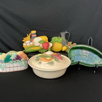 Veggie Decor And Bakeware