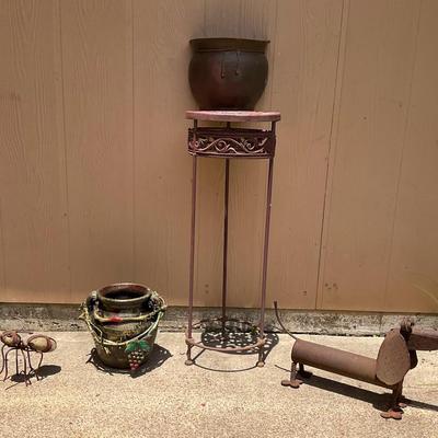 Garden & Patio Art / Planters