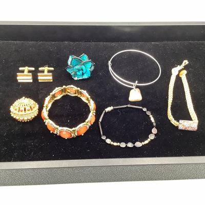 Costume Jewelry Collection - 7 Pieces 