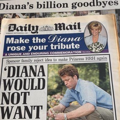 5 Vintage Princess Diana’s Death And Funeral Papers