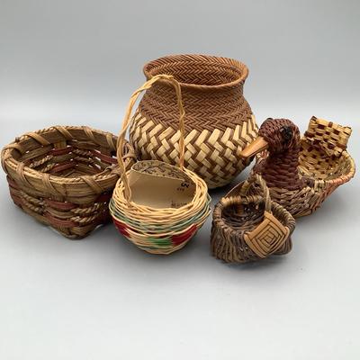 Miniature Handwoven Basket Collection - 5 Pieces 