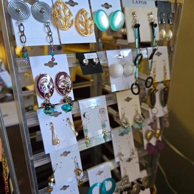 Sale Photo Thumbnail #217