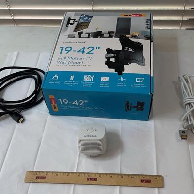19-42” Full Motion Wall Mount, Netgear AC1200 WiFi Range Extender, + HDMI Cables