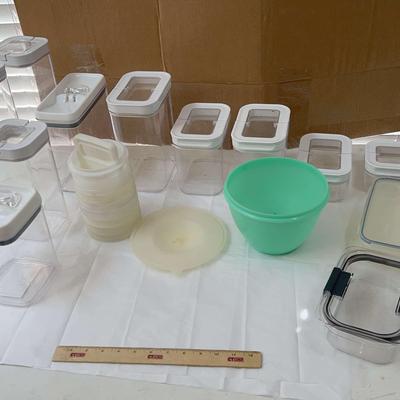 Food Storage Lot - Pop Canister Containers, Tupperware ++
