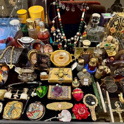 Sale Photo Thumbnail #322