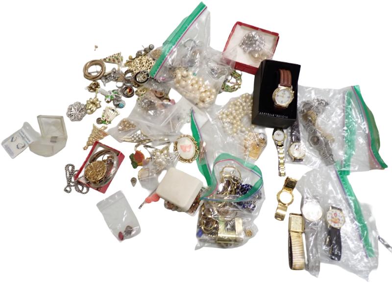 Sale Photo Thumbnail #32