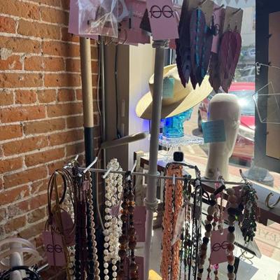 Sale Photo Thumbnail #39: Assorted Jewelry discounted to amazing prices! 