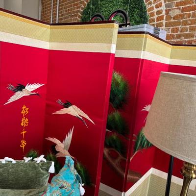 Sale Photo Thumbnail #51: Silk room divider/screen