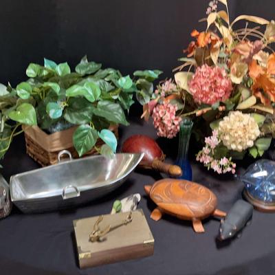 Plant & Animal Decor