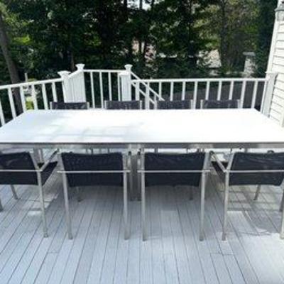 Glouster Kore Outdoor Dining Table and Mesh Chairs