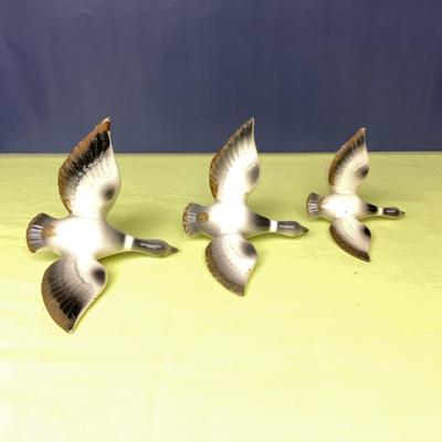 Set Of 3 Vintage Ceramic Wall Pocket Geese