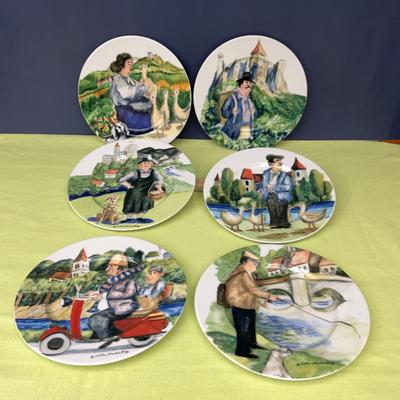 Williams-Sonoma Perigold Plate Set
