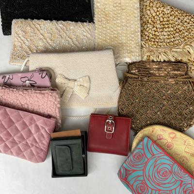 Women’s Vintage Beaded Evening Bags, Leather Wallets, Woven Straw Clutch & Ipsy Bags
