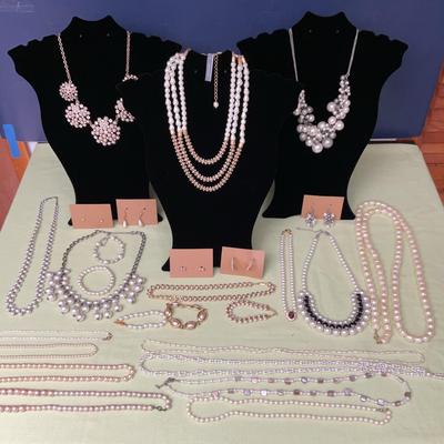 Costume Jewelry Pearl Necklaces, Bracelets And Earrings