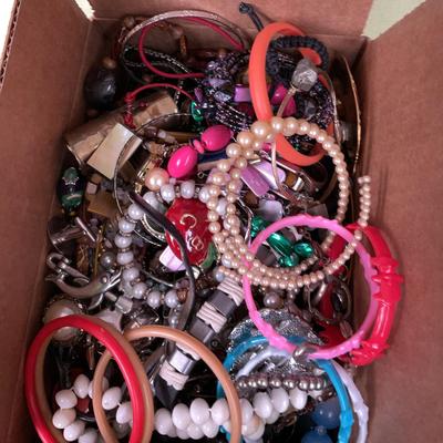Mystery Jewelry Lot 4 Pounds