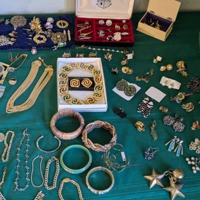 Sale Photo Thumbnail #112