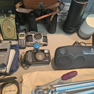 Sale Photo Thumbnail #18: electronics camera 