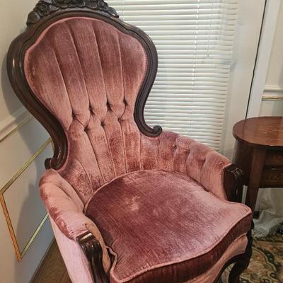 Sale Photo Thumbnail #38: Victorian chair