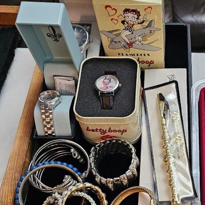 Sale Photo Thumbnail #64