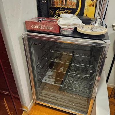 Sale Photo Thumbnail #22: Marvel Wine Cooler