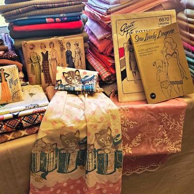 Sale Photo Thumbnail #43: Material Patterns Sewing room