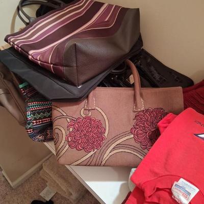 Sale Photo Thumbnail #98: Handbags
