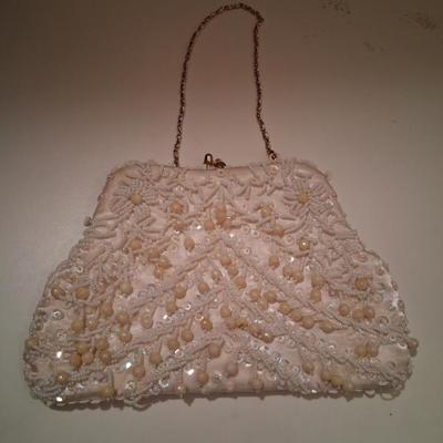 Sale Photo Thumbnail #105: Glorious Vintage Beaded Handbag
