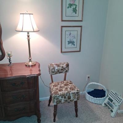 Sale Photo Thumbnail #60: Antique Stump Chair