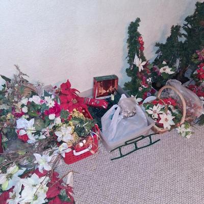 Sale Photo Thumbnail #101: Tons of Christmas items, Vintage to Now