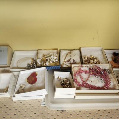 Sale Photo Thumbnail #20