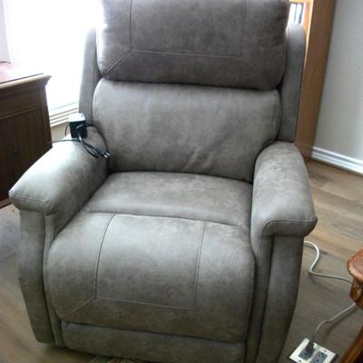 Sale Photo Thumbnail #49