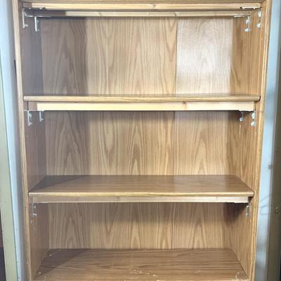 AY137E Book Shelf