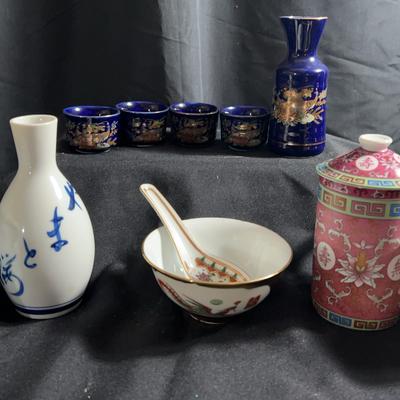 AY501E Handpainted Saki Bottle And Cup Set