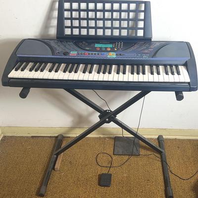 AY141E Yamaha PSR - 248 Piano