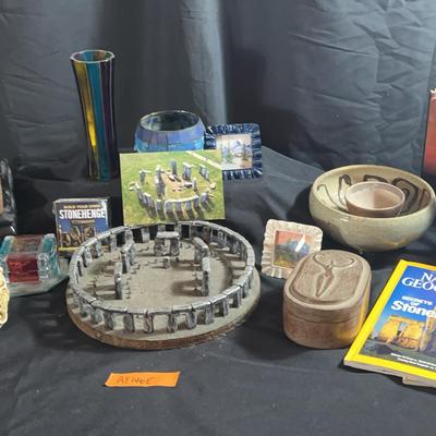 AY146E Stonehenge Model And More Decor