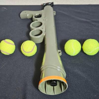 AY554 Goofy Tails Bazooka Ball Launcher

