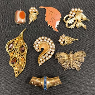 Vintage Brooches 
