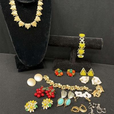Vintage Jewelry