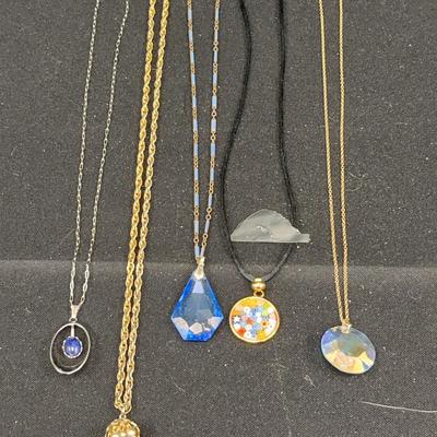 Pendant Necklaces - Medium Pendants